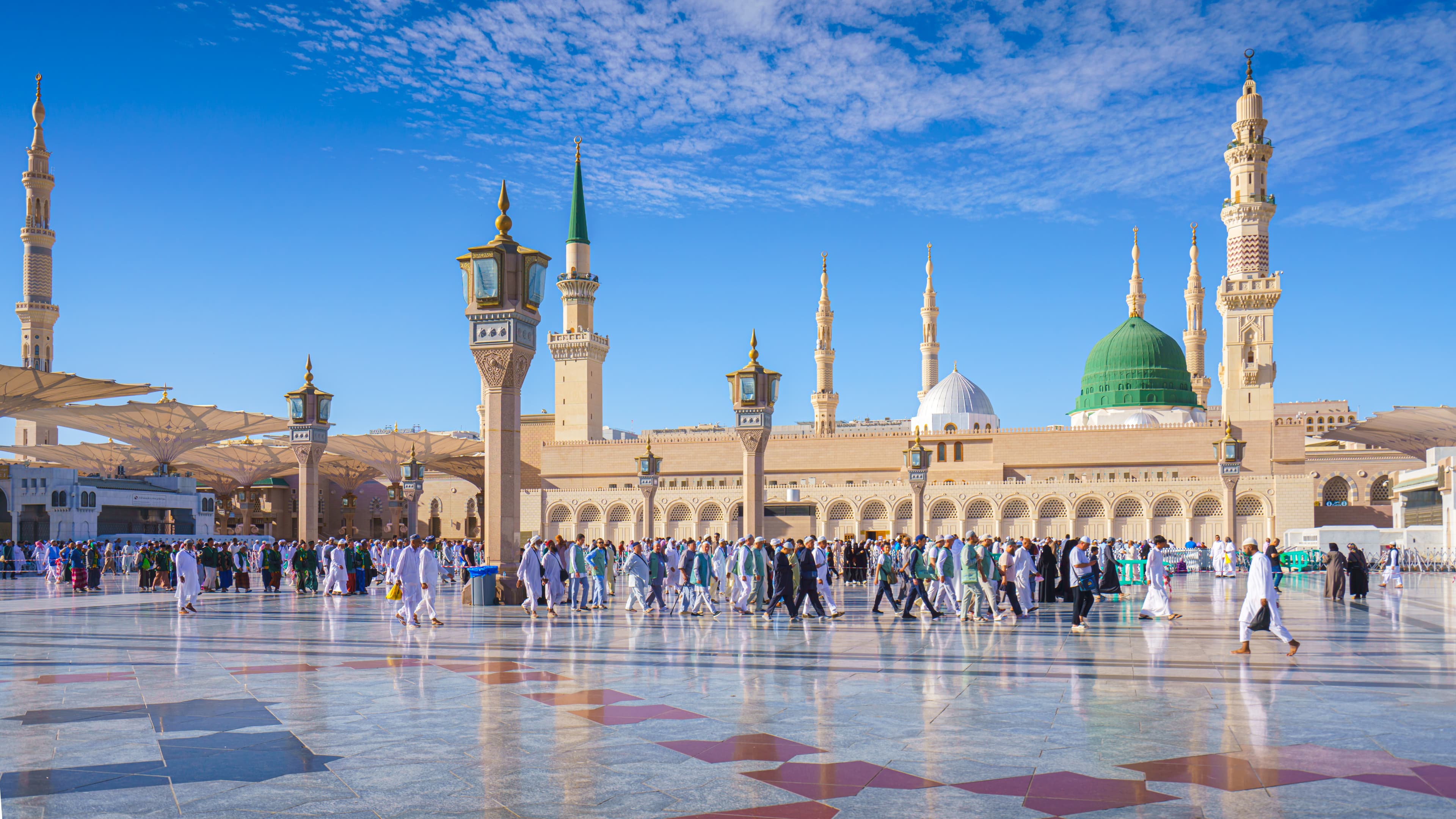 The Prophet's Mosque [Masjid Nabawi]
